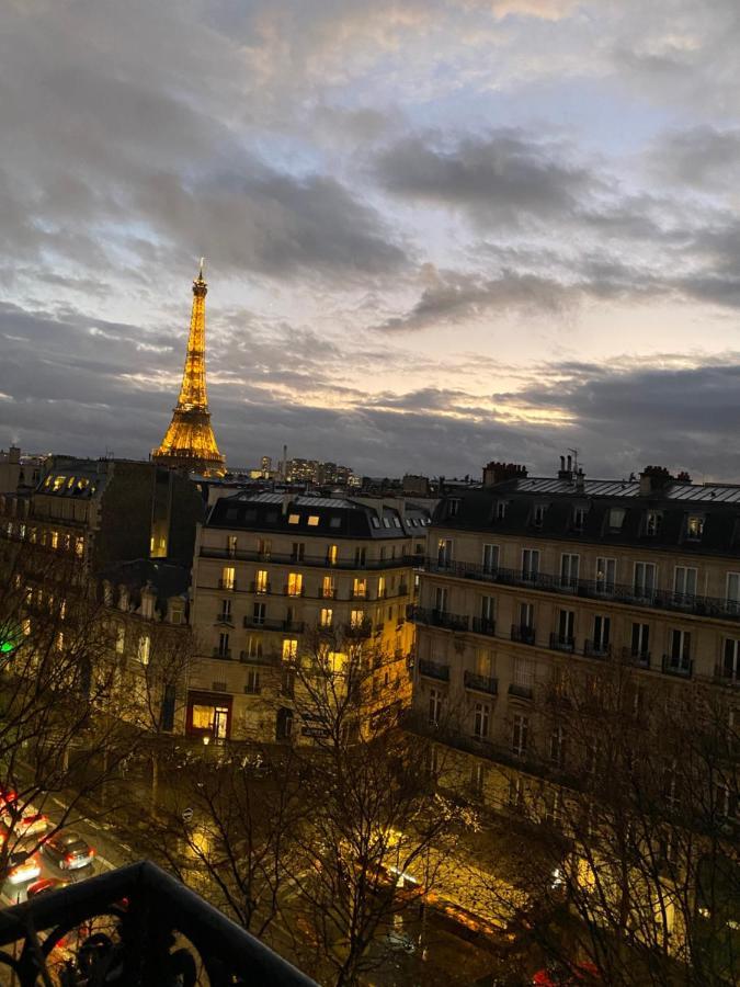 The Eiffel Tower Room París Exterior foto